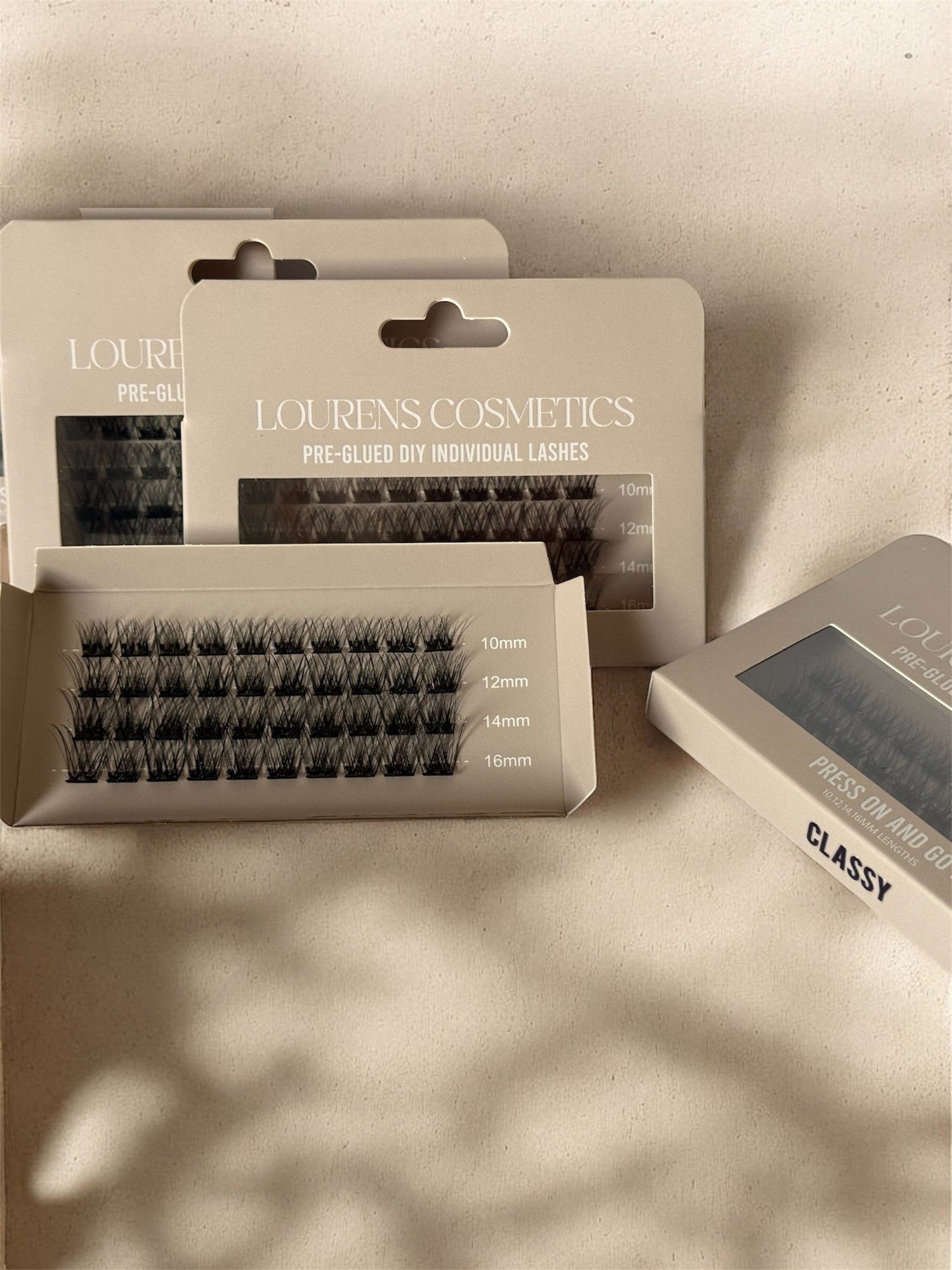Press on lashes